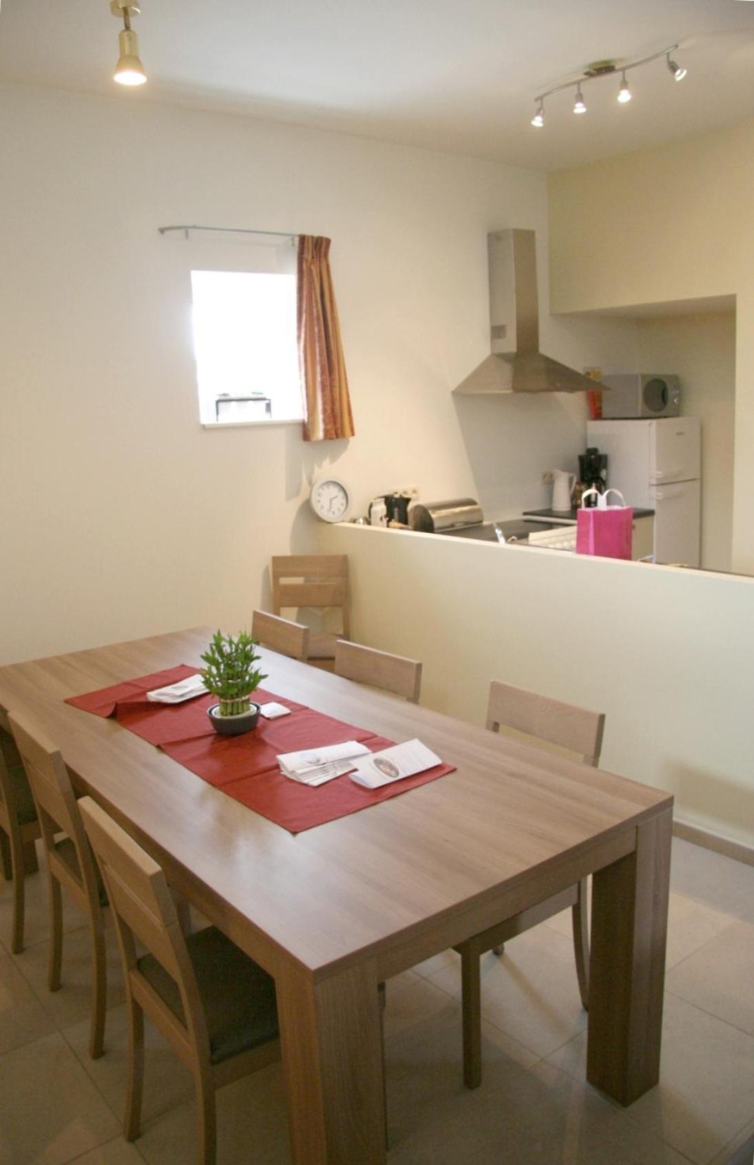 Hoeve Jadoul Gingelom الغرفة الصورة
